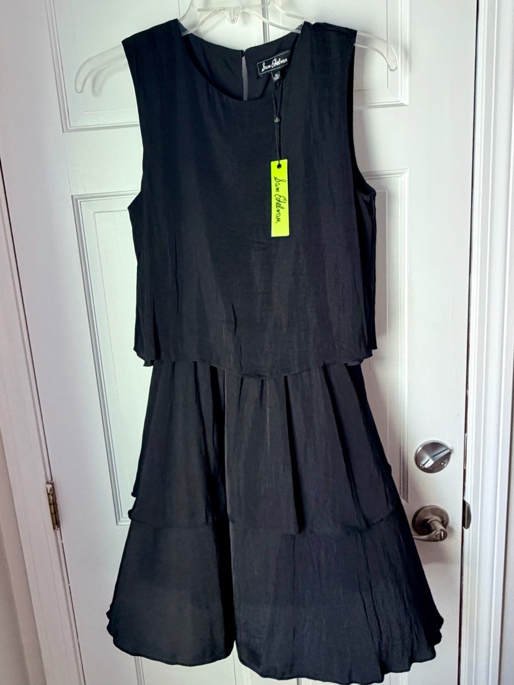 Sam Edelman Tiered Shift Dress in Black, Size 10